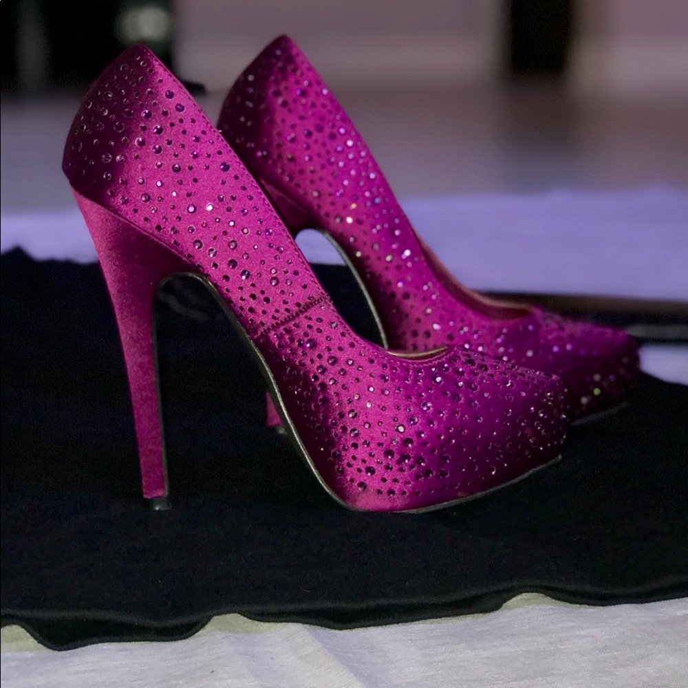 Bakers rhinestone magenta heels